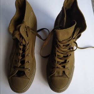 Converse Chuck Taylor Allstar Women’s Size 9.5